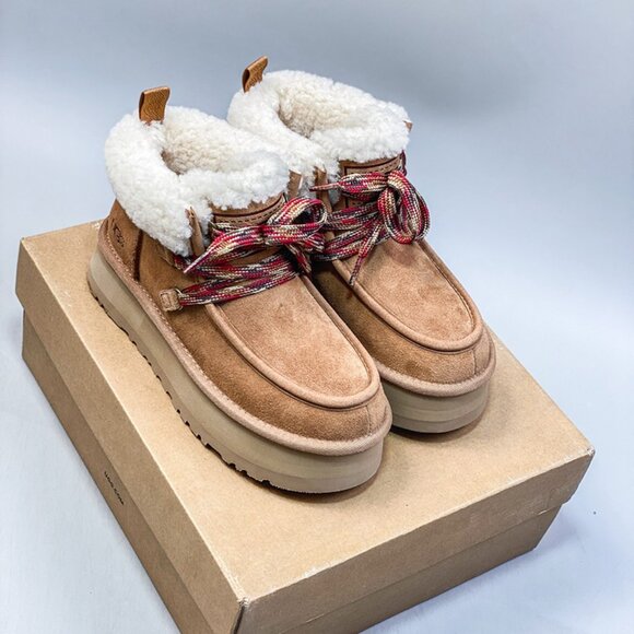 UGG Womens Funkarra Cabin Cuff Slipper - Picture 6 of 6